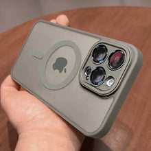 Magnetic Luxury Lens Protector Matte Translucent Case For iPhone 17 18