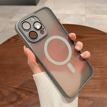 Magnetic Luxury Lens Protector Matte Translucent Case For iPhone 17 18