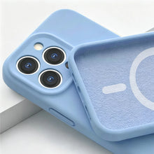 Magnetic Liquid Silicone Case For Iphone 18 12 13 Mini 16 15 14 11 17